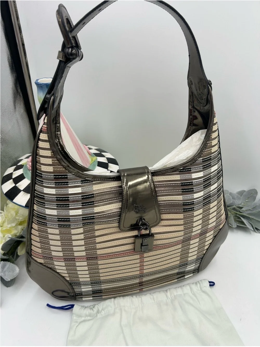 Women’s Burberry Brook hobo bag canvas check made in Italy pristine condition